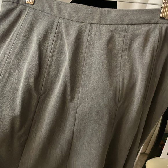 NWT Gray East 5th A-line skirt with panels and darts Size 12 - Picture 2 of 5